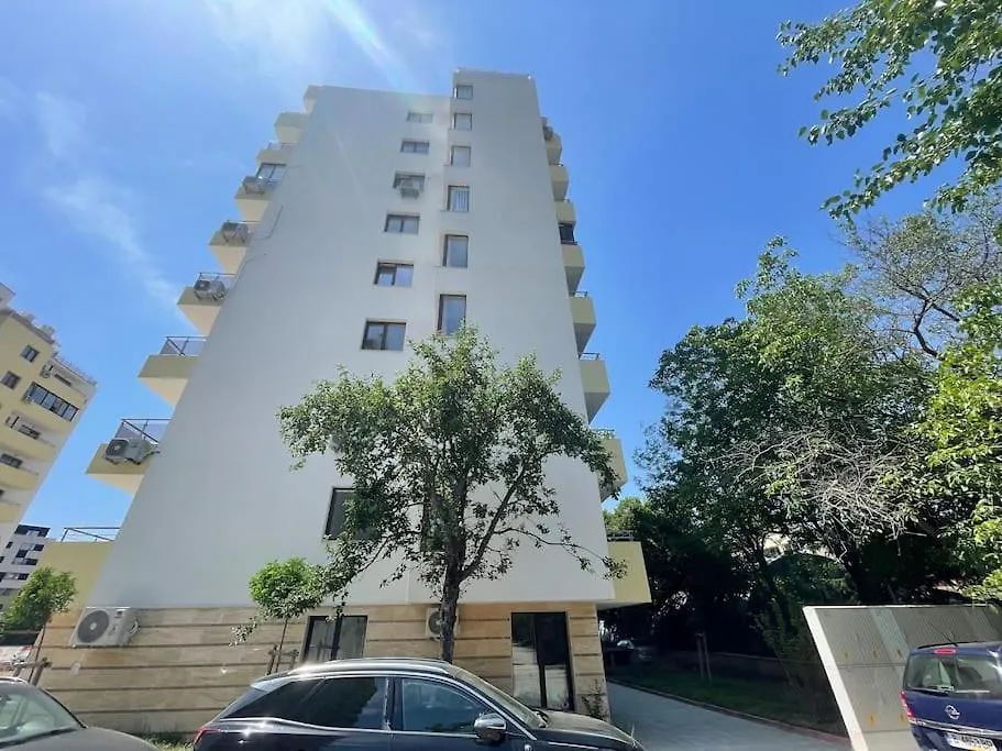 Elegance Estate - Free Parking Apartman Várna